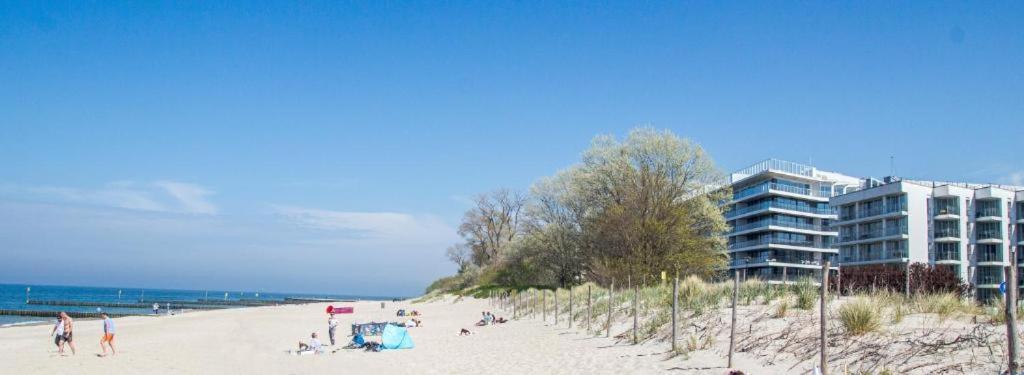 Apartament Z Widokiem Na Morze Seaside 208 Al-Dom 科沃布热格 外观 照片